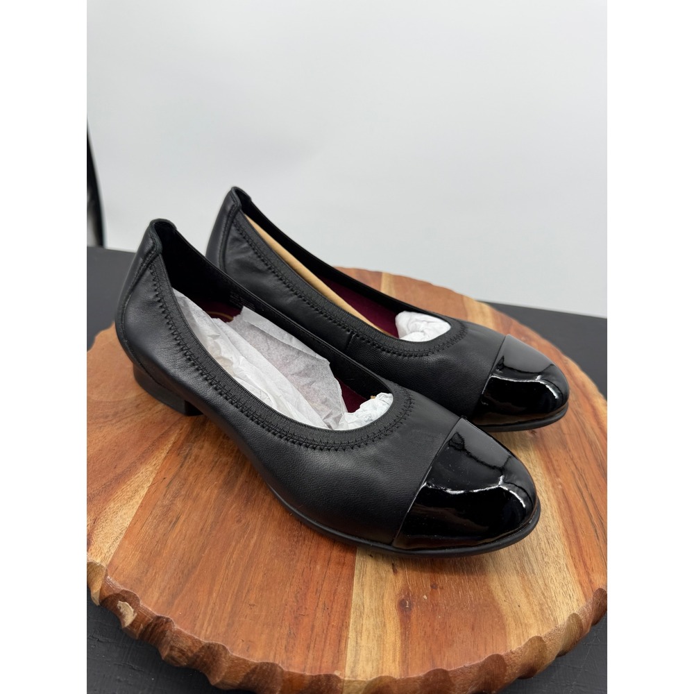 Munro Mila Flats Womens 7.5M Black Leather Patent Cap Toe Low Heel M211788